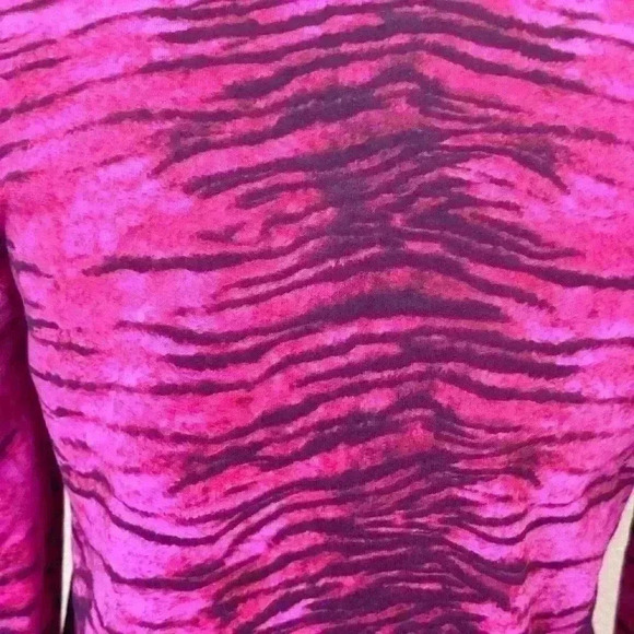 Pam & Gela Pink Tiger Print Puff Sleeve Sweatshirt Medium EUC! - Picture 7 of 9